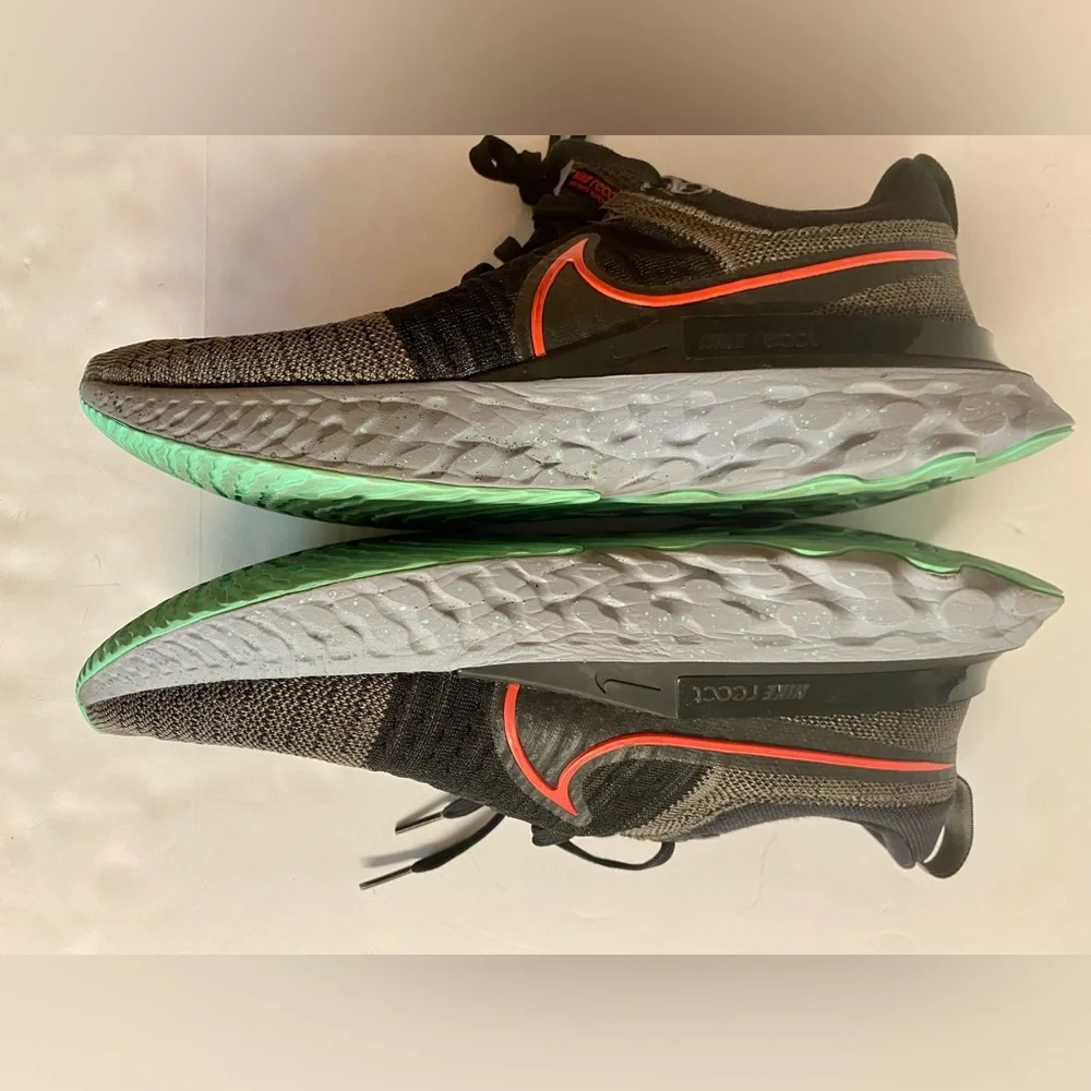 Nike React Infinity Running Shoes.Size 11.5 in excellent condition.